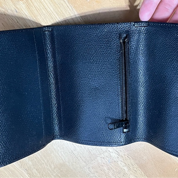 FENDI VINTAGE BI-FOLD WALLET - Picture 6 of 10